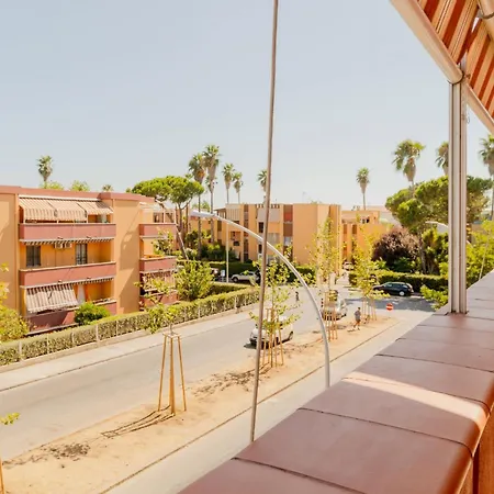 Guesthost - Comfy Near The Apartamento Alghero